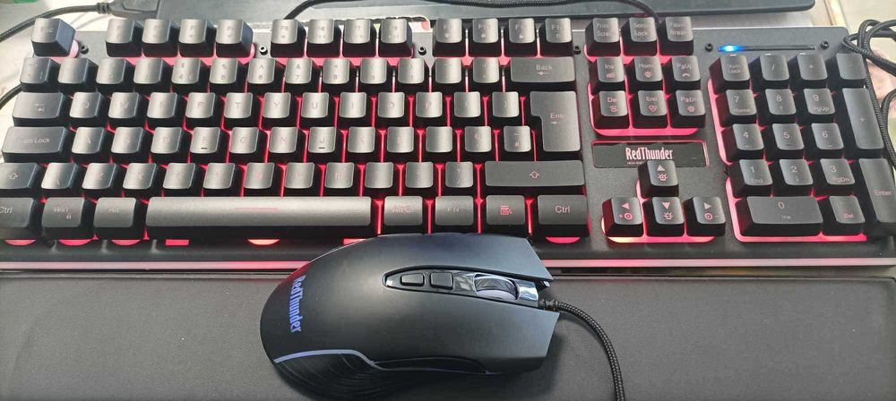 Klawiatura i mysz gamingowa
" RedThunder"