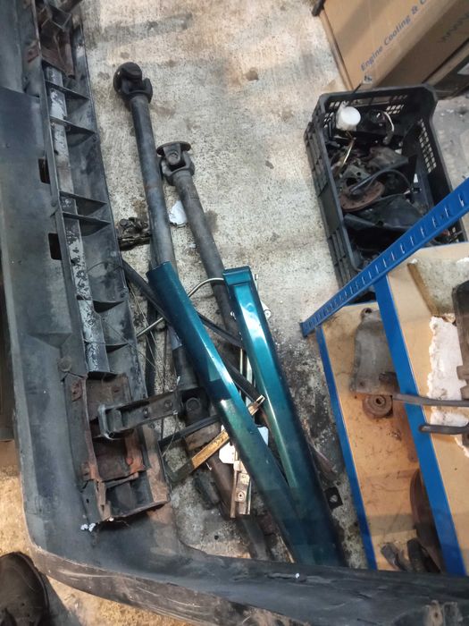 Pozostałości części Polonez Plus