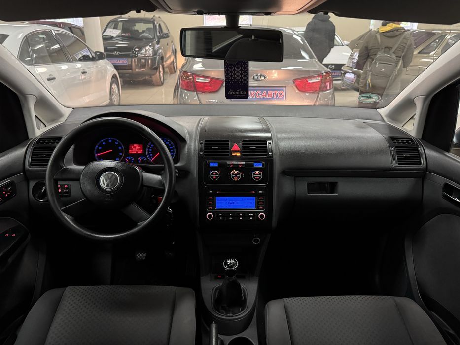 Volkswagen Touran 1.6МРi 8V 5МКПП 2006 р.в. (102 к.с.)