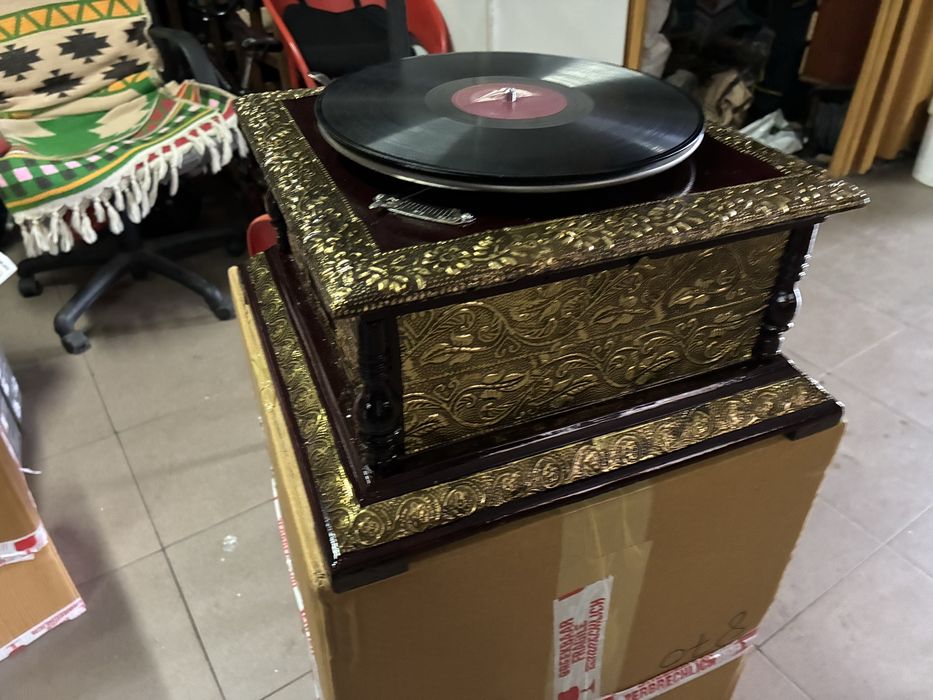 Grafonolas / Gramofones a funcionar