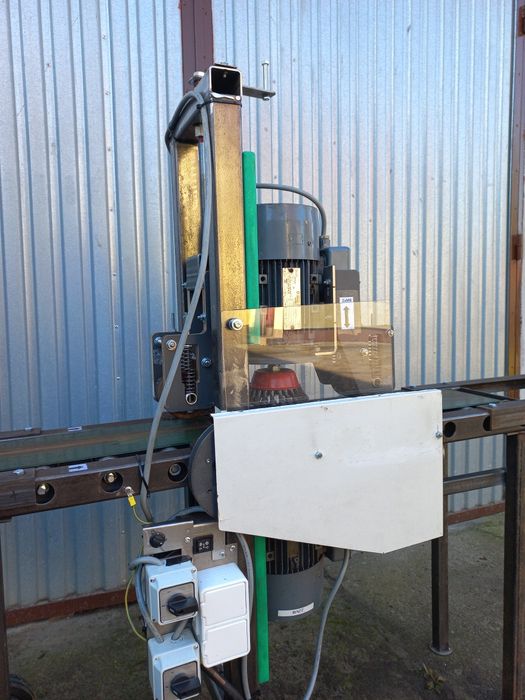 Satyniarka. Szlifierka do profili. Czyszczenie z rdzy