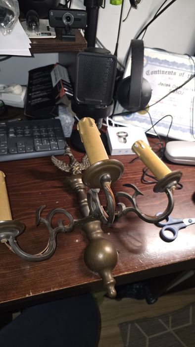 Piękny mosiężny kinkiet