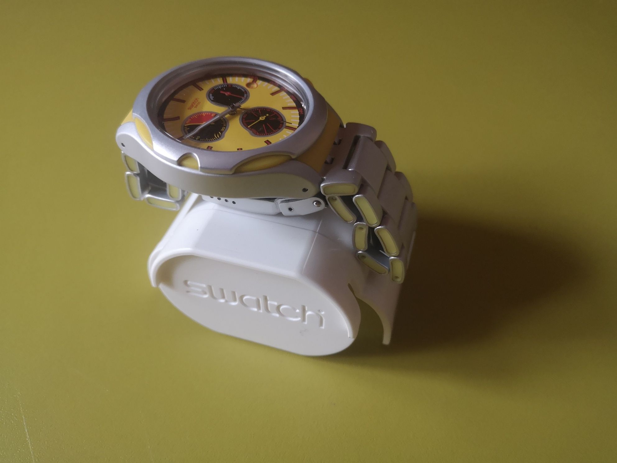 Swatch aluminium szwajcarski