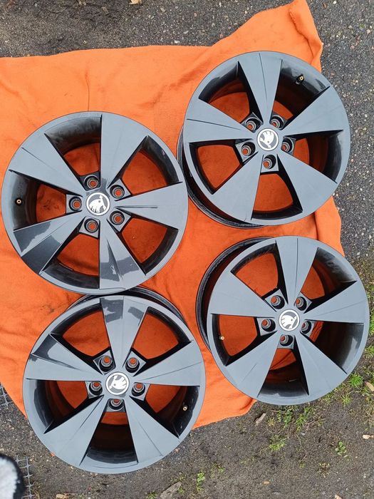 Felgi aluminiowe Skoda VW 16