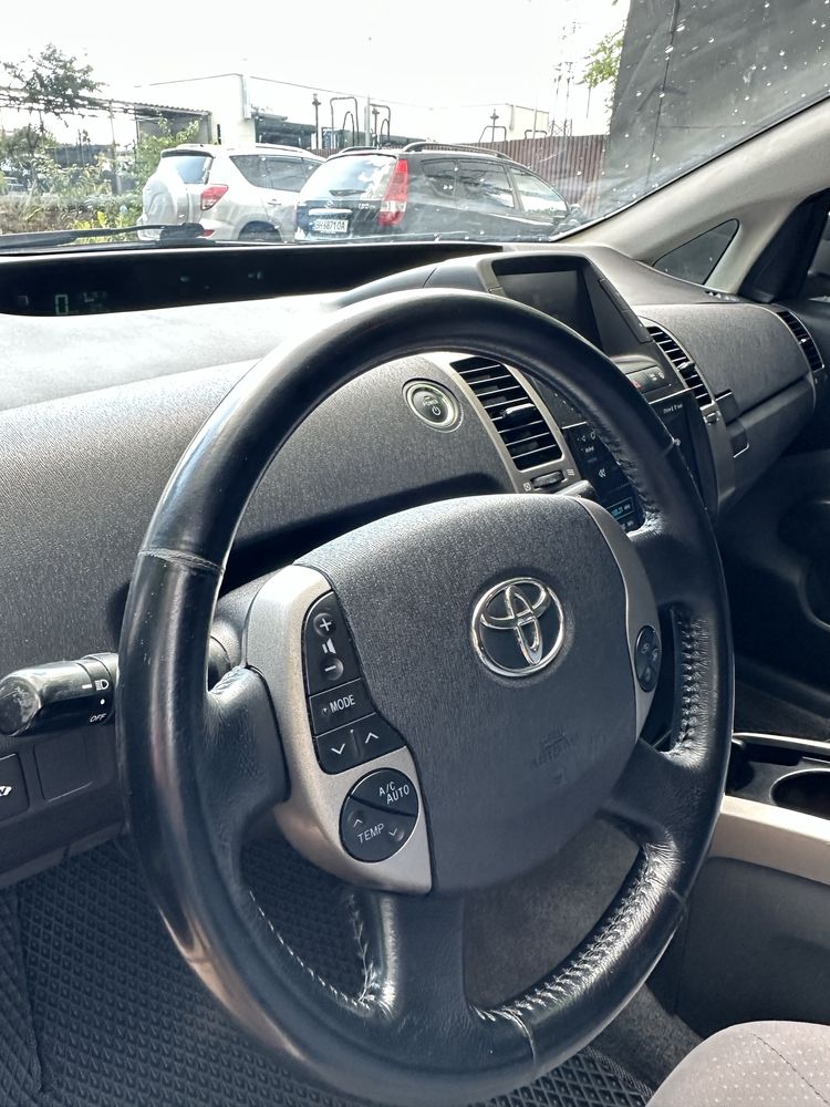 Продам toyota prius 20