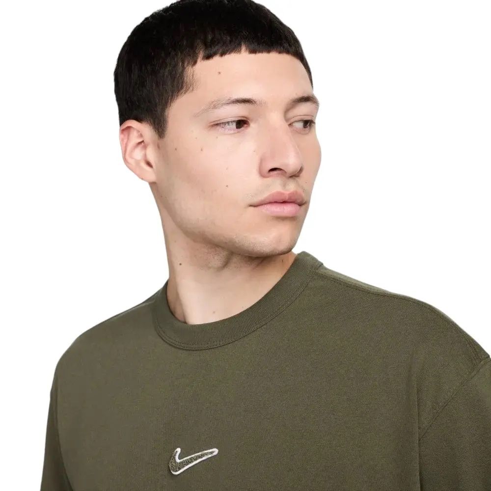 Плотная хаки футболка Nike Swoosh FV7726-325 размер XXL