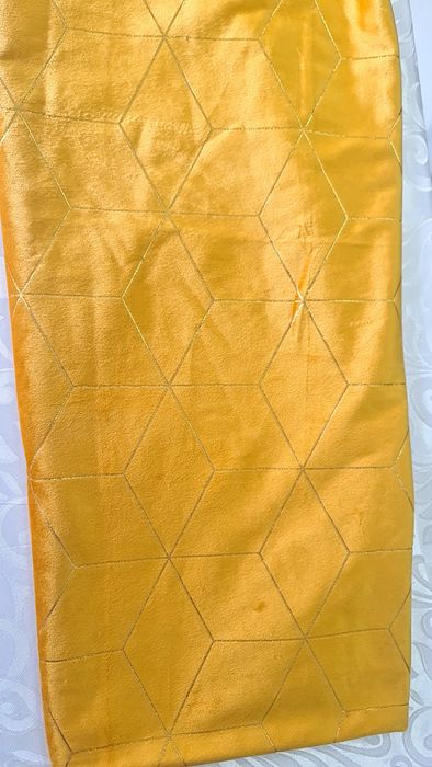 Obrus 110x140 ładny ozdobny nowy