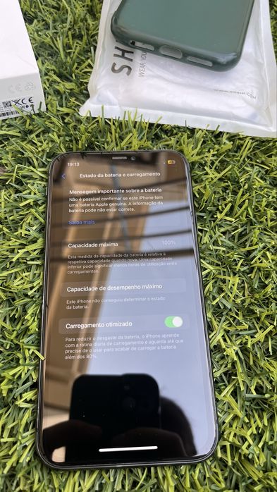 iPhone 11 64GB Preto - Bateria 100% - Caixa + Acessórios