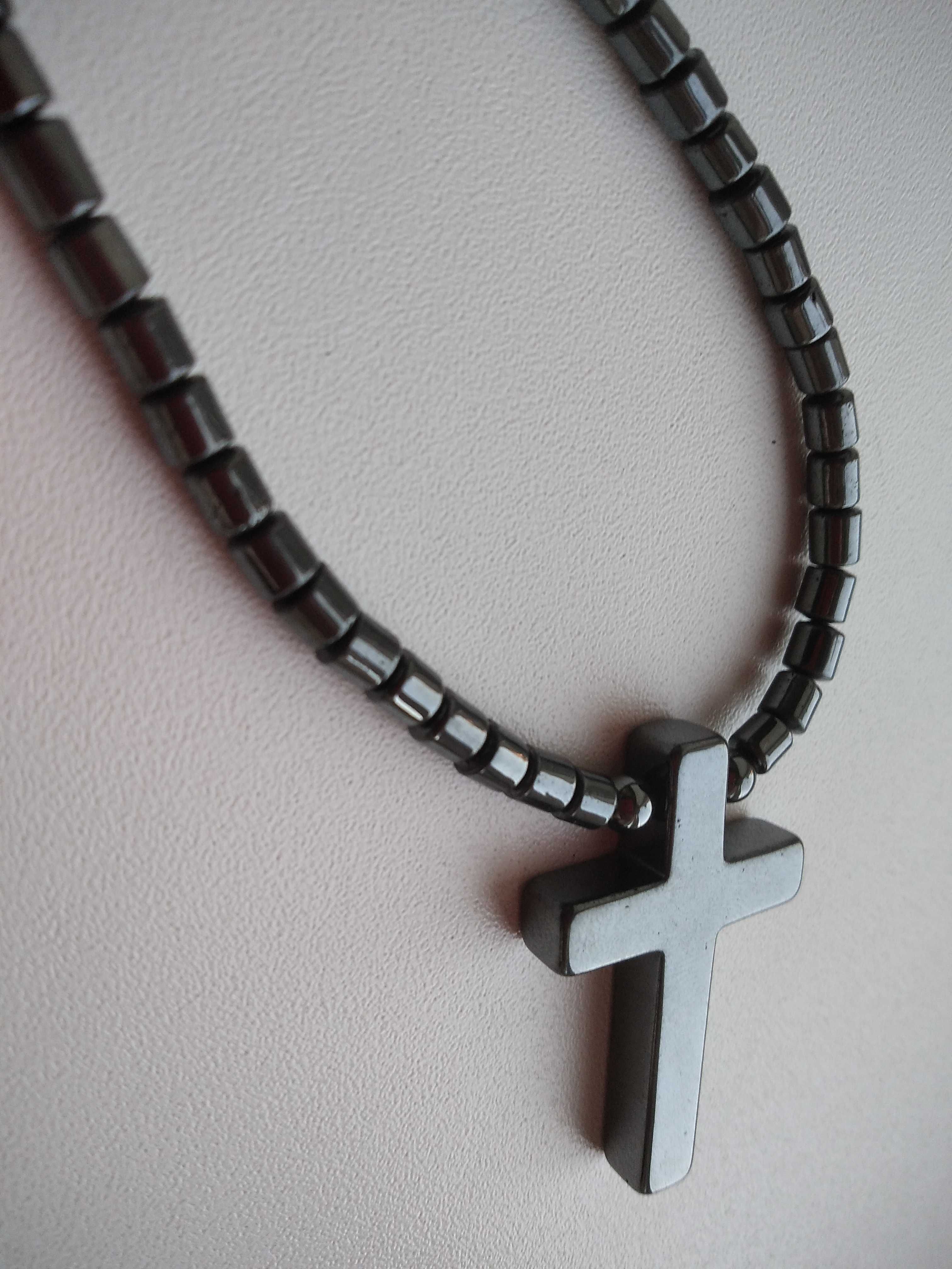 Ожерелье и крестик - природный гагат "черный янтарь", длина 44см.