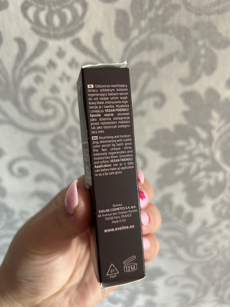 Eveline Choco Glamour Odżywczo-Nawilżający Balsam-Serum do Ust