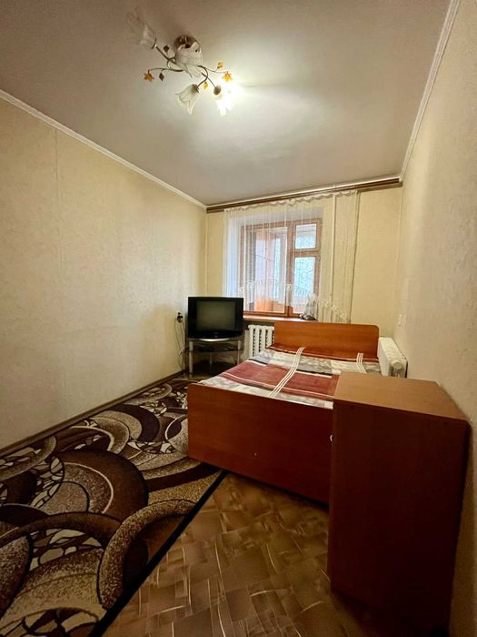 Оренда 2-х кімнатної  квартири перехрестя в. Шевченка-Кривалівська.