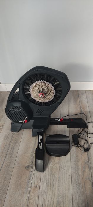 Trenażer Direto XR-T z kaseta i nadajnikiem Ant+