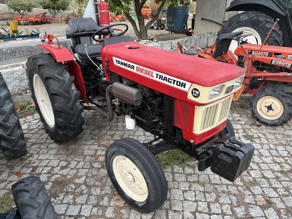 Trator YANMAR 241 2rm