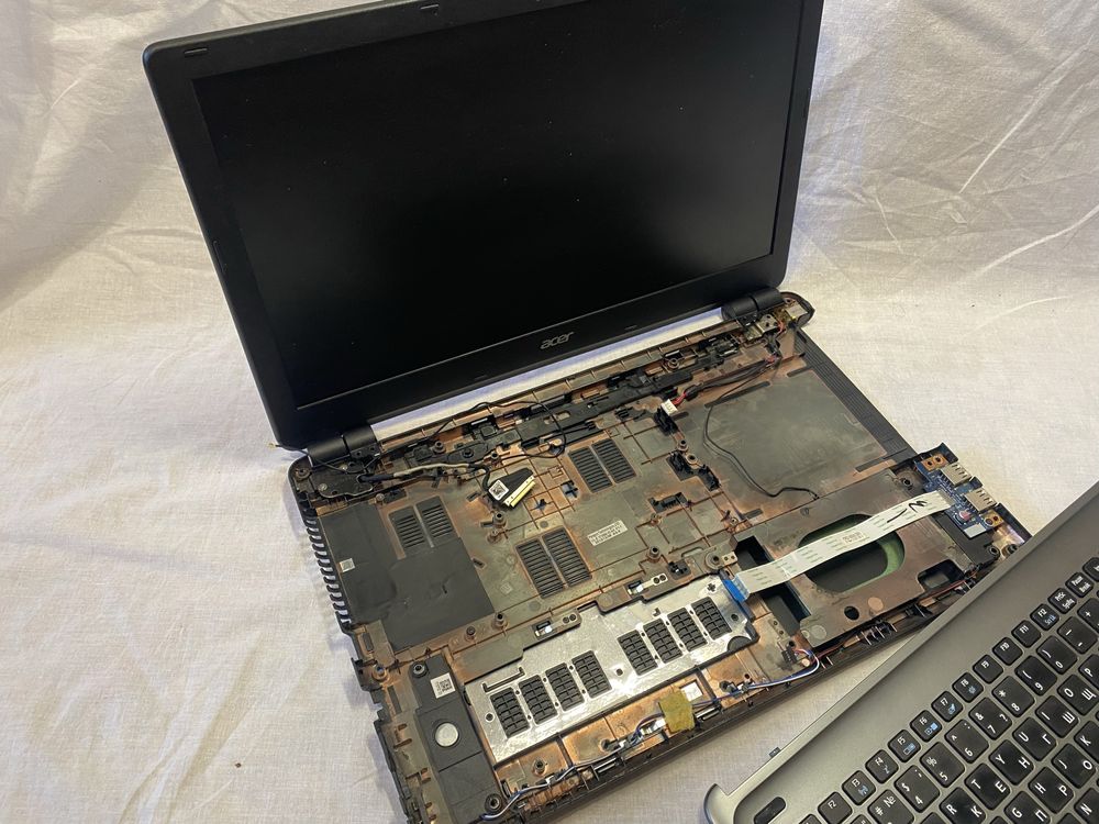 Acer E1-570G по запчатинам