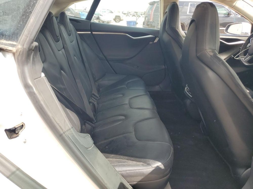Tesla Model S P85 2014 Performance