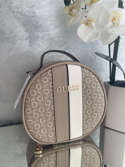 Nowa kosmetyczka zestaw kosmetyczek Guess złote dodatki