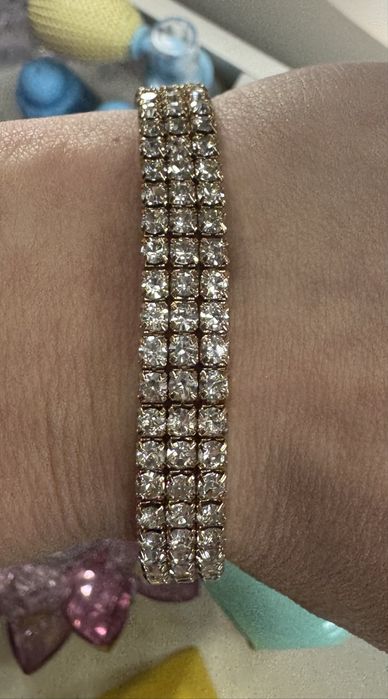 Nowa, piękna bransoetka w kolorze złota z kieniami Swarovski okazja