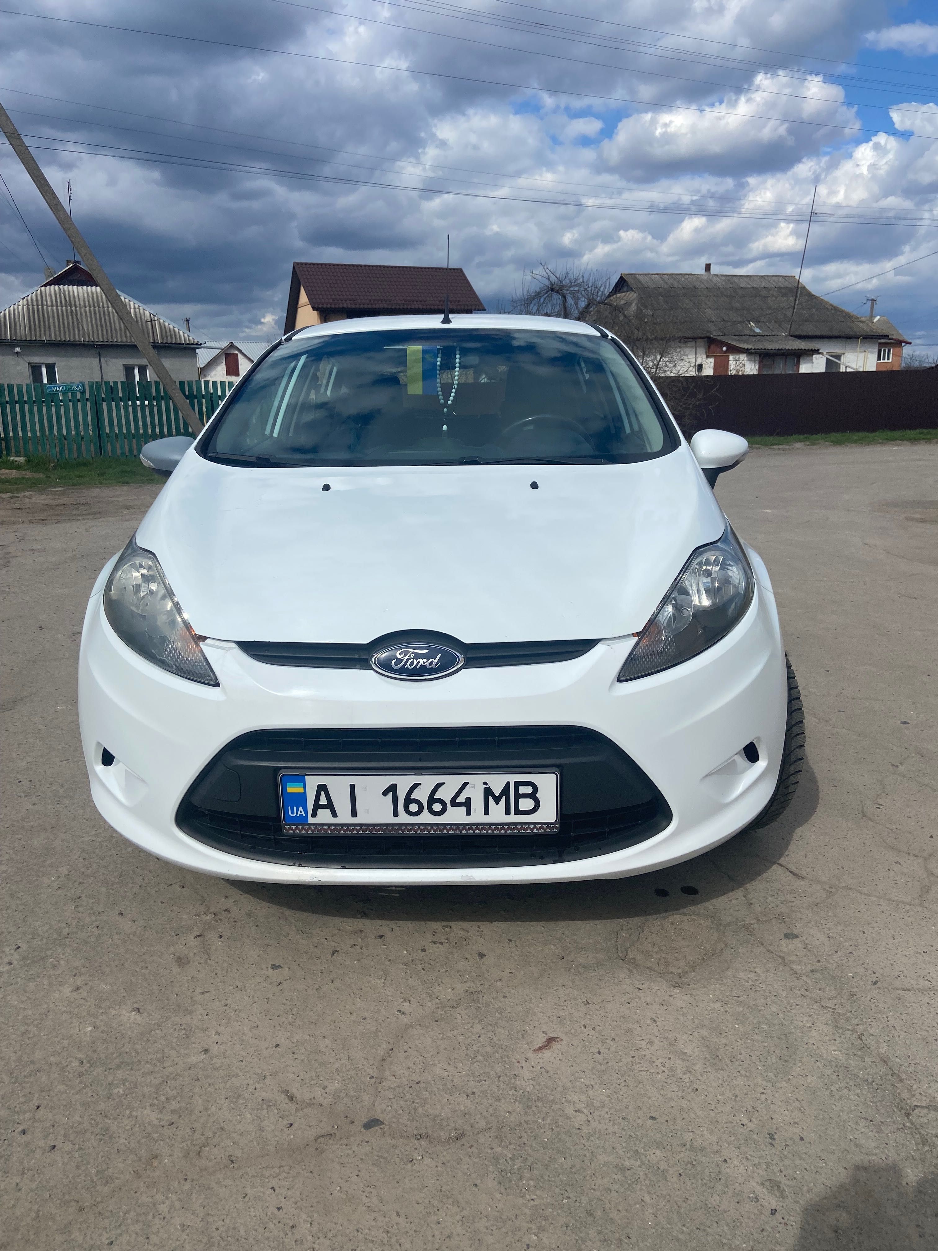 Продам автомобіль Ford Fiesta 1,2