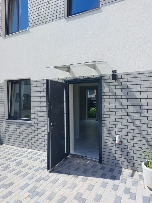 Готовий таунхаус площа 60м2 у центрі Білогородки