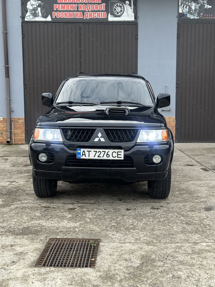 Mitsudishi psgero Sport