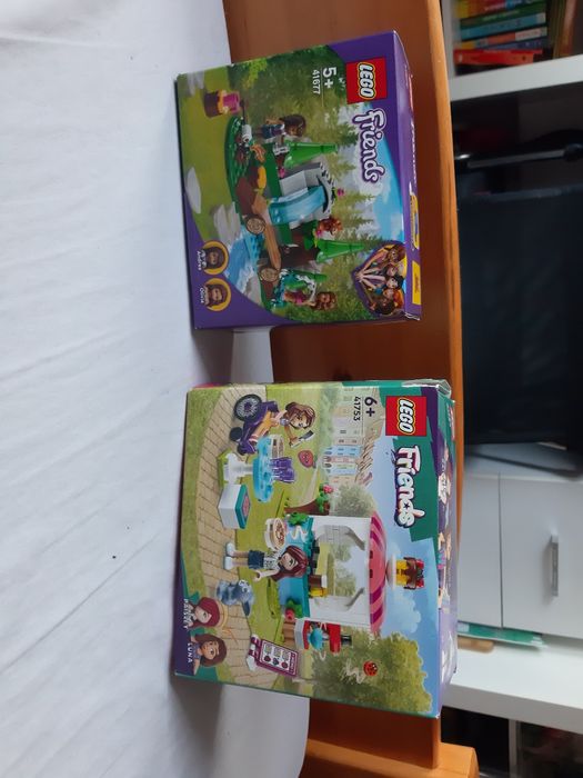 2 puste opakowania po klockach lego friends