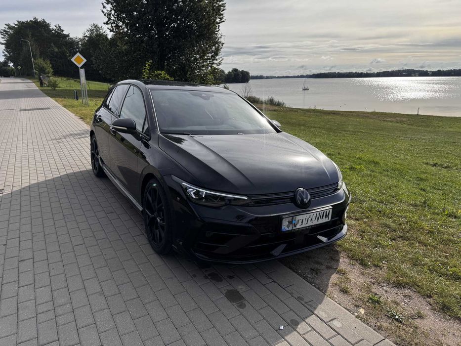 Wynajem Volkswagen Golf R Black Edition