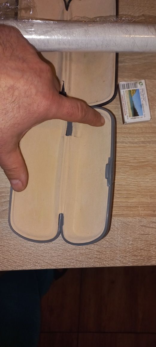 Etui na okulary 2 sz za 10zł