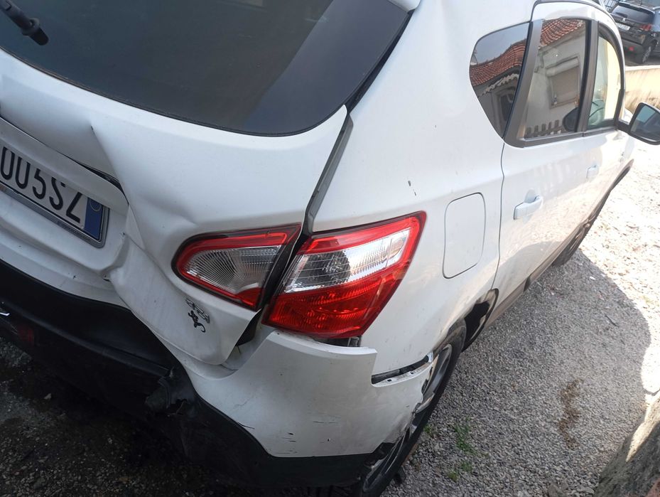 Bate chapas e pinturas