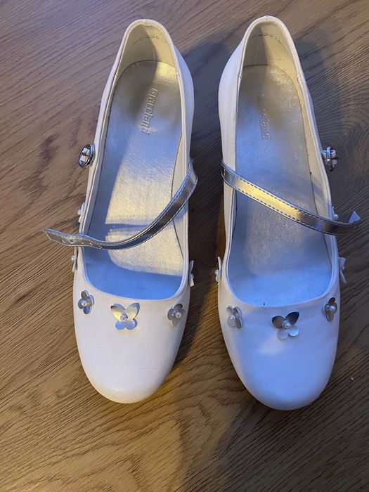 Buty komunijne dla dziewczynek