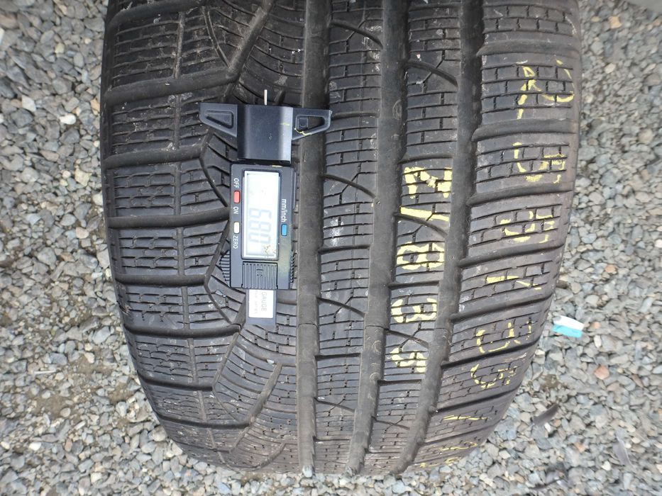 255/35r19 255/35/19 Pirelli Sottozero Winter MO Z/835