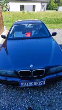 BMW E39, 520, Sedan, 2002 rok, do poprawy blacharskiej