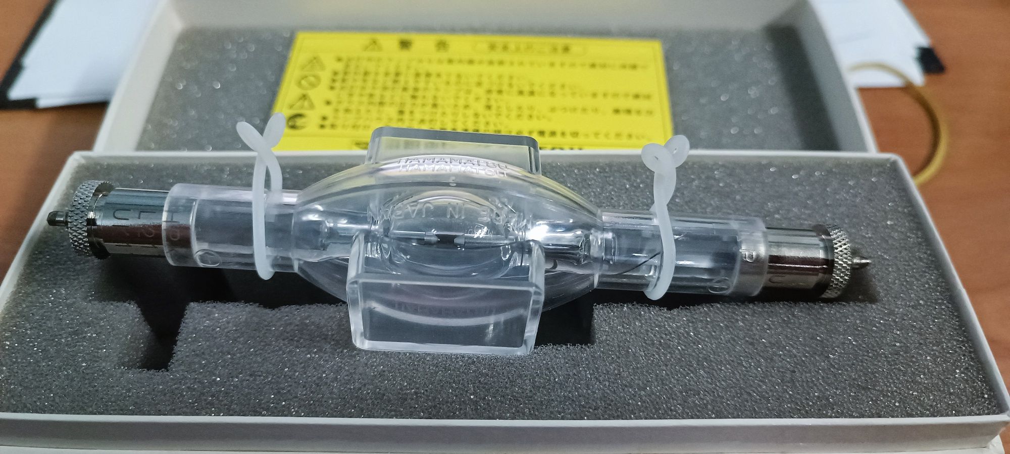 Hamamatsu L2175 лампа ксенонова, 150W, 185 - 2000nm