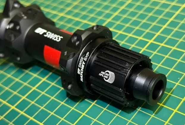 Dt Swiss 240 Boost 6 Bolt 28 MS Straight Spokes