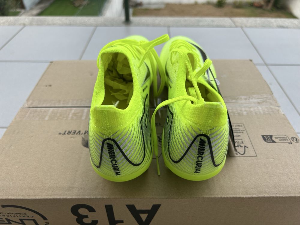 Nike mercurial green