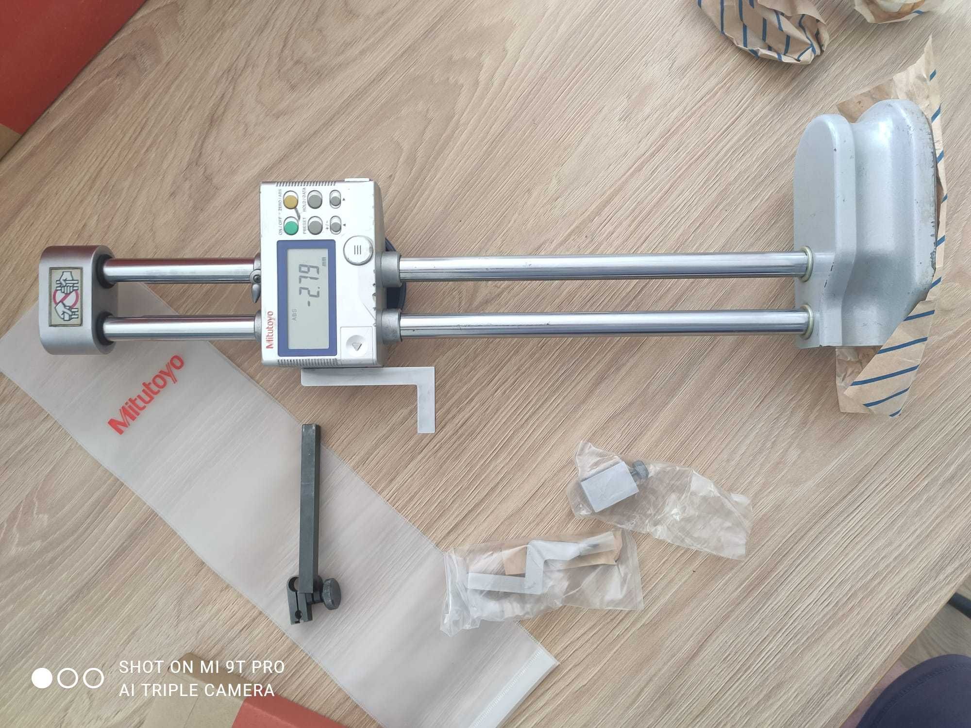 MITUTOYO Wysokościomierz cyfrowy dwukolumnowy Digimatic 300
