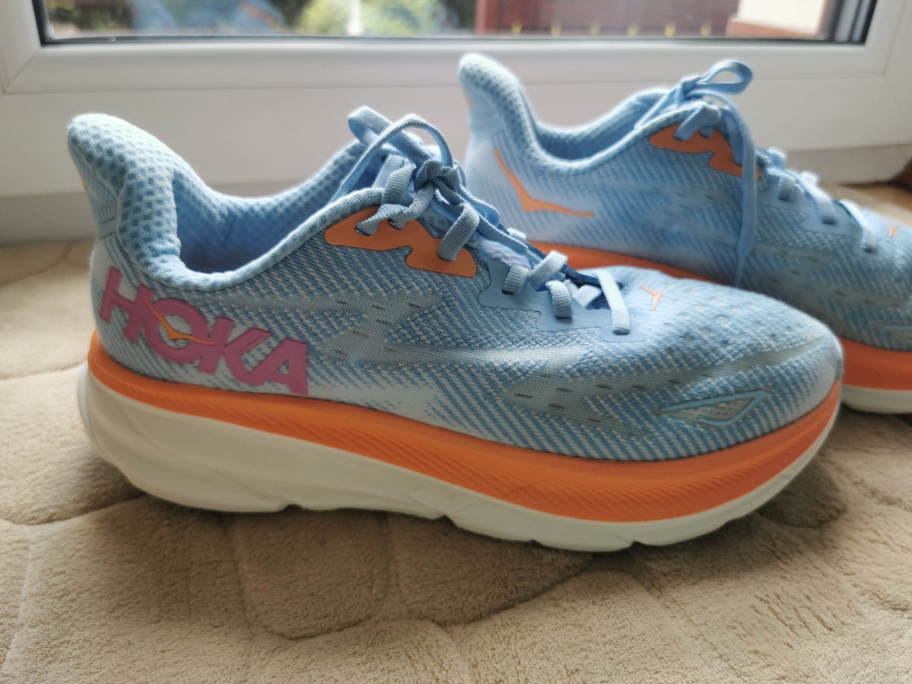 Buty biegowe Hoka Clifton 9 r. 40 i2/3