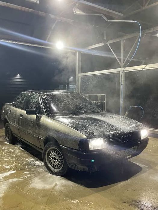 Audi 80 стан сів поїхав