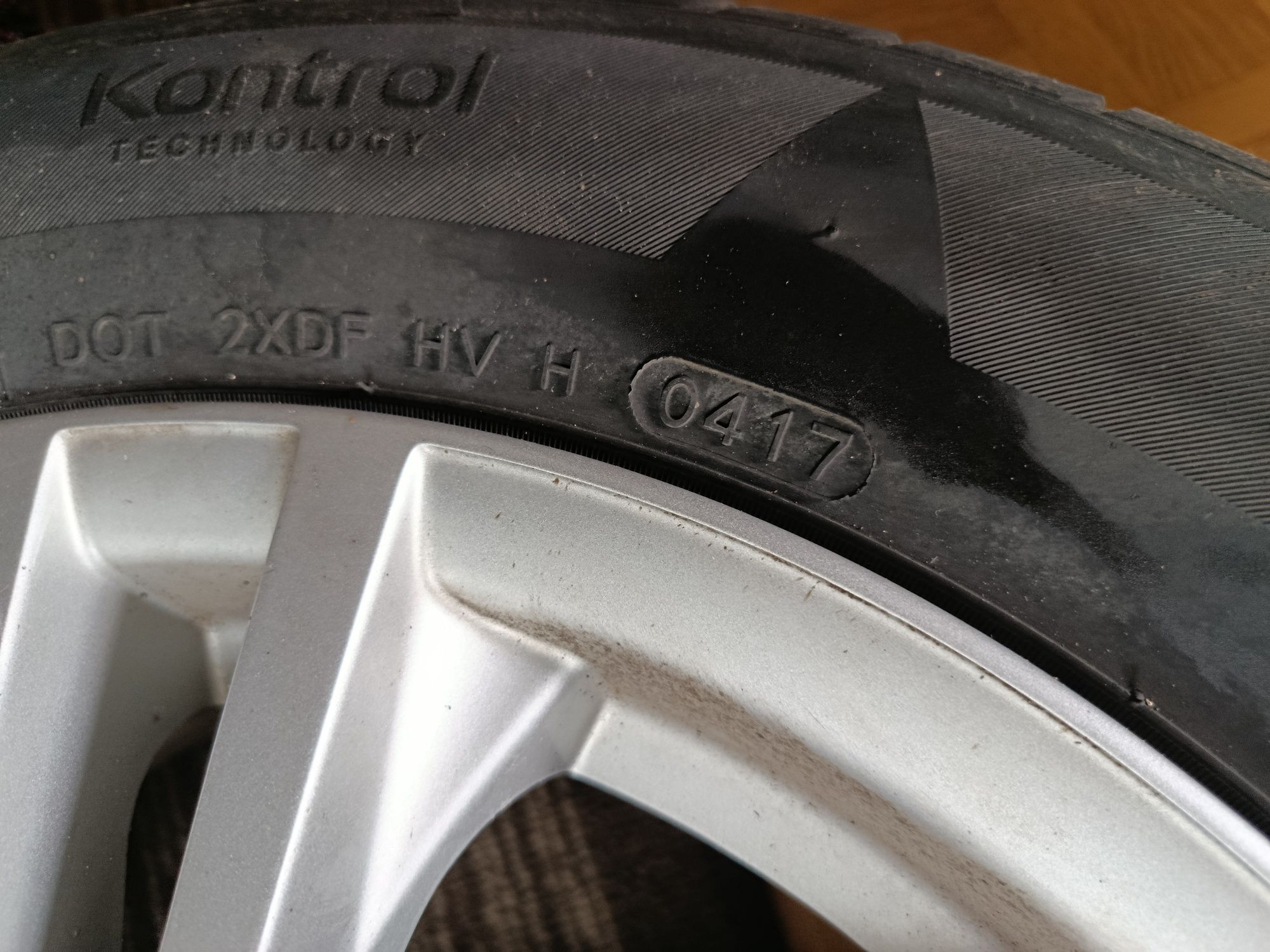 Opony  letnie z felgami  4x100