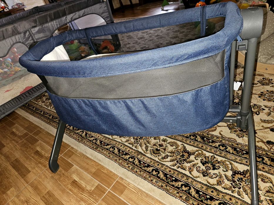 Приставне ліжечко