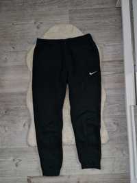 Spodnie Dresowe Nike Swoosh Rozmiar M Czarne Oryginalne Dres , Dresy