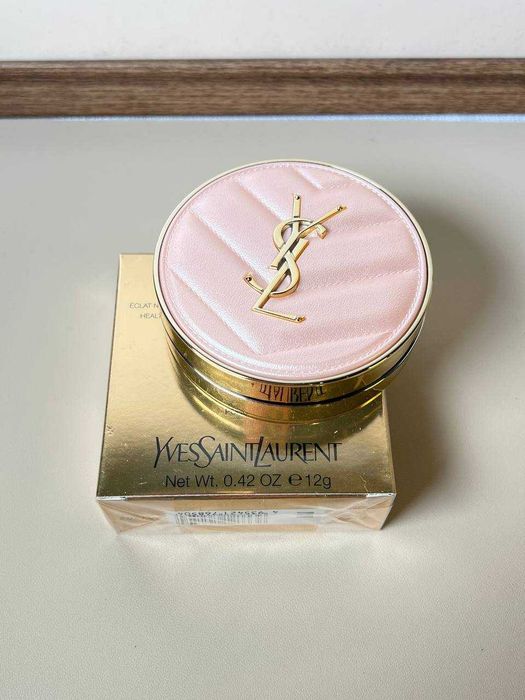 Кушон для обличчя Yves Saint Laurent Touche Eclat Glow Pact