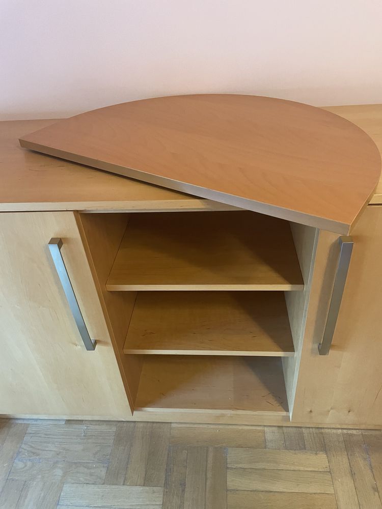 Komoda z nakladka obrotowa pod tv