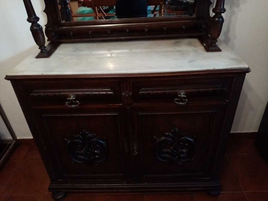 Móvel de sala antigo