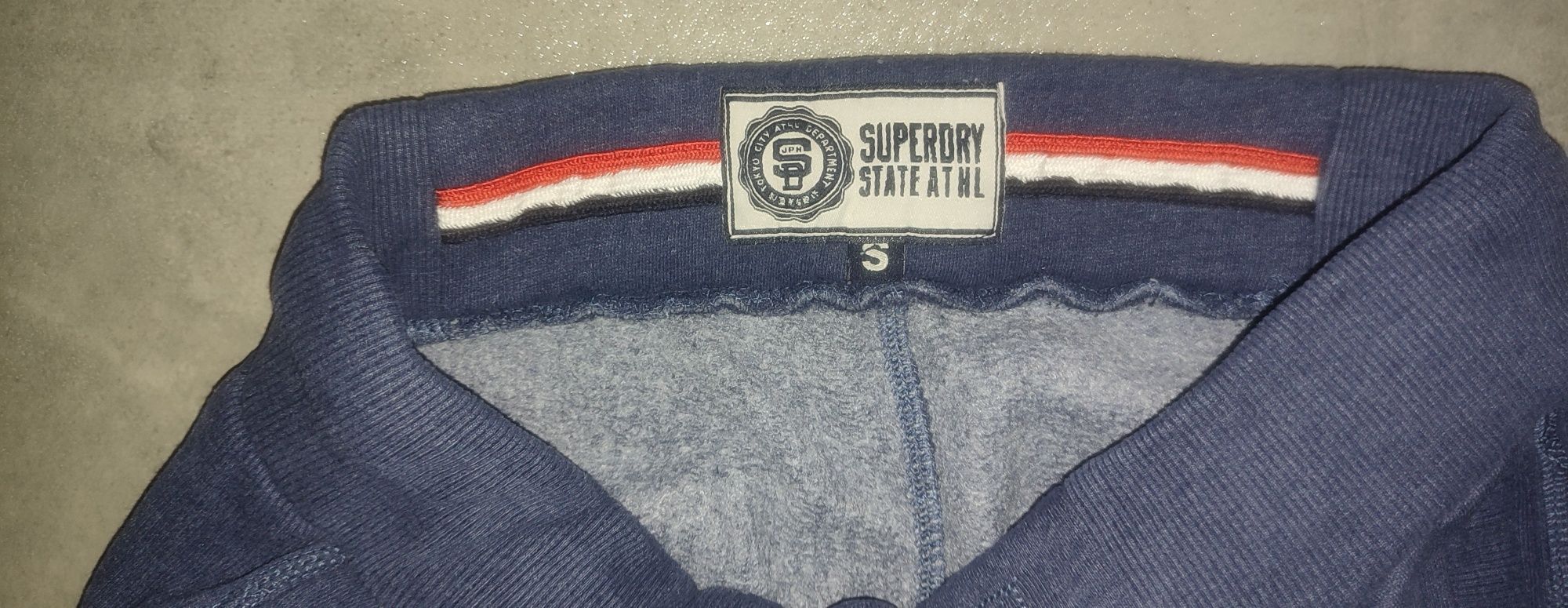 Spodnie Superdry dresy r. S granatowe