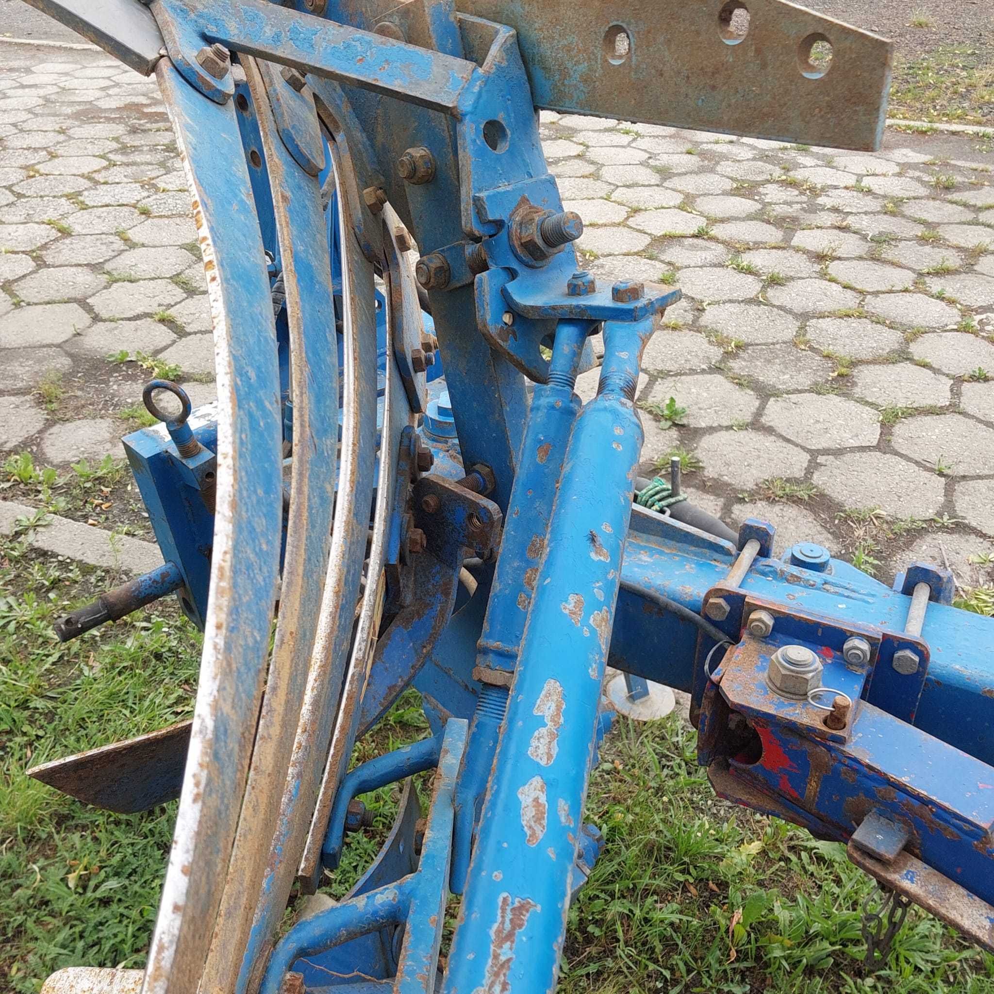 Pług obrotowy 4skibowy Rabewerk