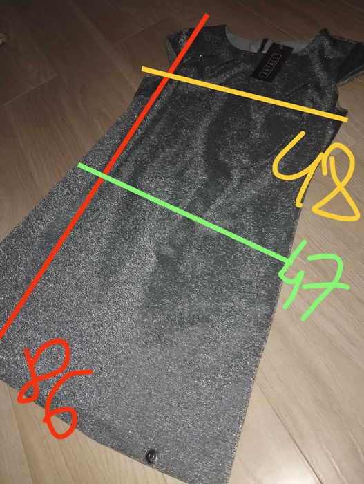 Sylwestrowa sukienka srebrna metaliczna New Year's EVE party dress