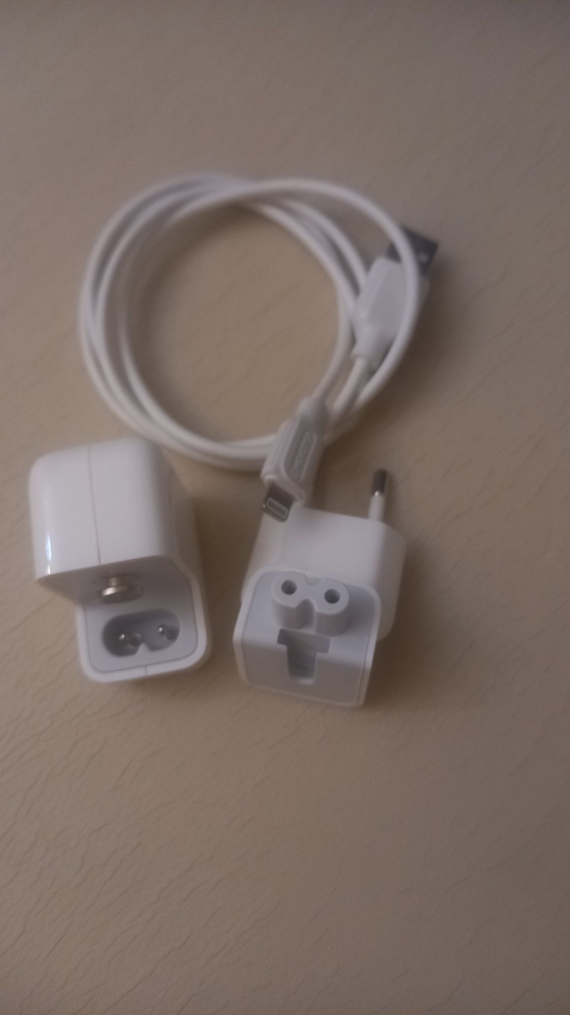 Carregador Apple Lightnig original com cabo USB