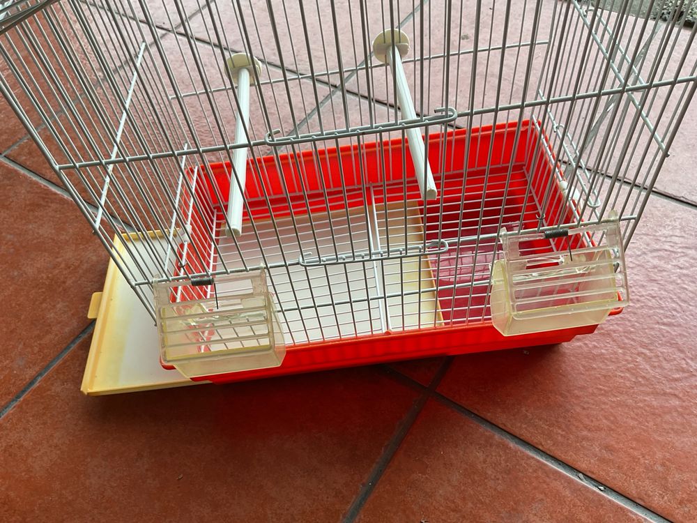 Gaiola para pássaro