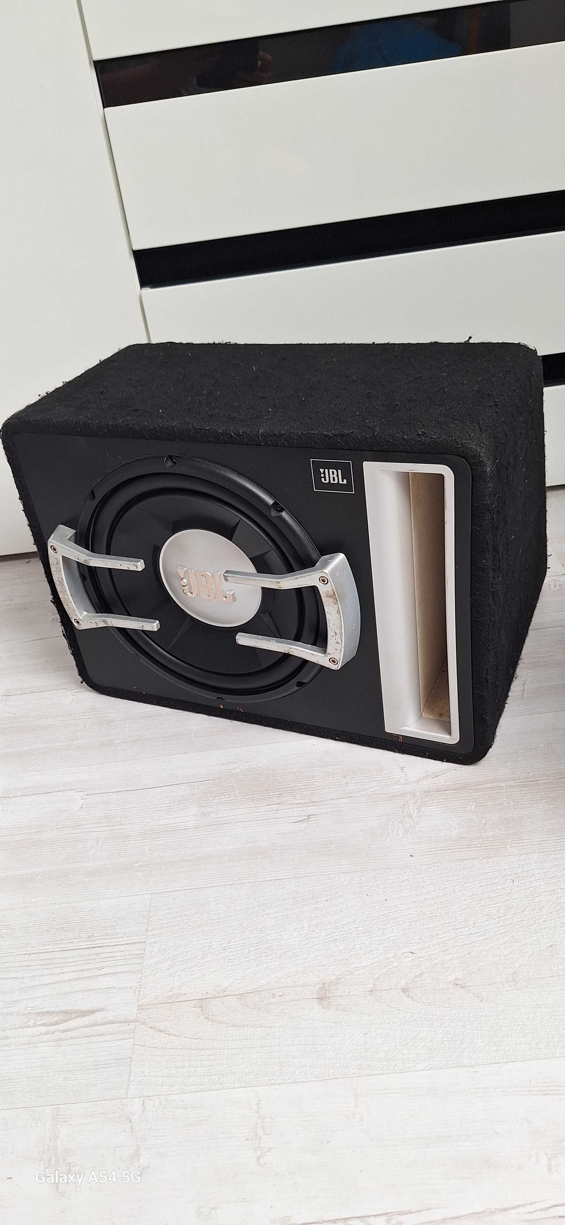 Głośnik JBL i wzmacniacz Helix