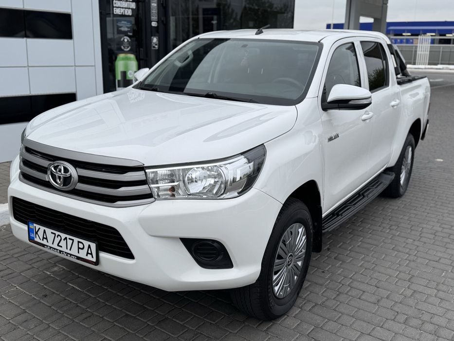 Toyota Hilux 2.4 дизель